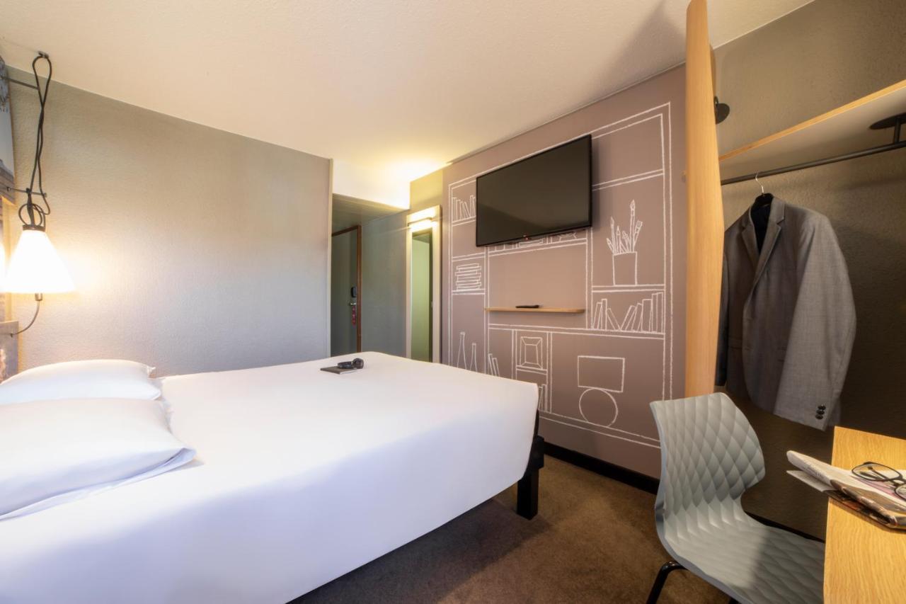 Отель Ibis Paris Кретей Экстерьер фото